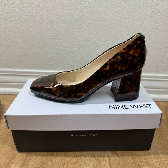 Brand New Nine West TORTOISE PATENT 9x9 Block Heel Pumps - Picture 1 of 4